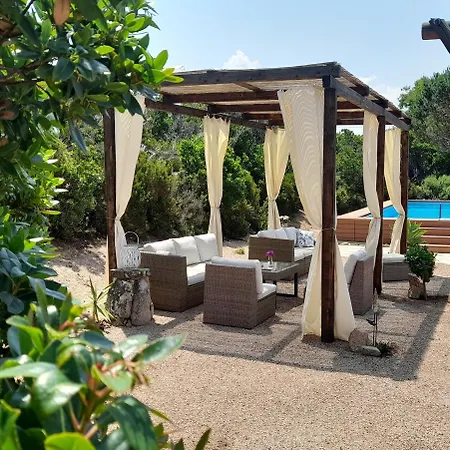 Casa Rosmarino - Villaggio Galanu *