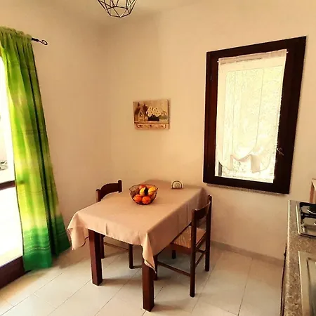 בית נופש Casa Rosmarino - Villaggio Galanu